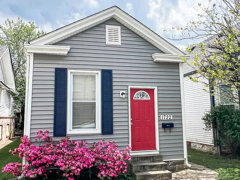 1722 Ekin Ave — Photo 1