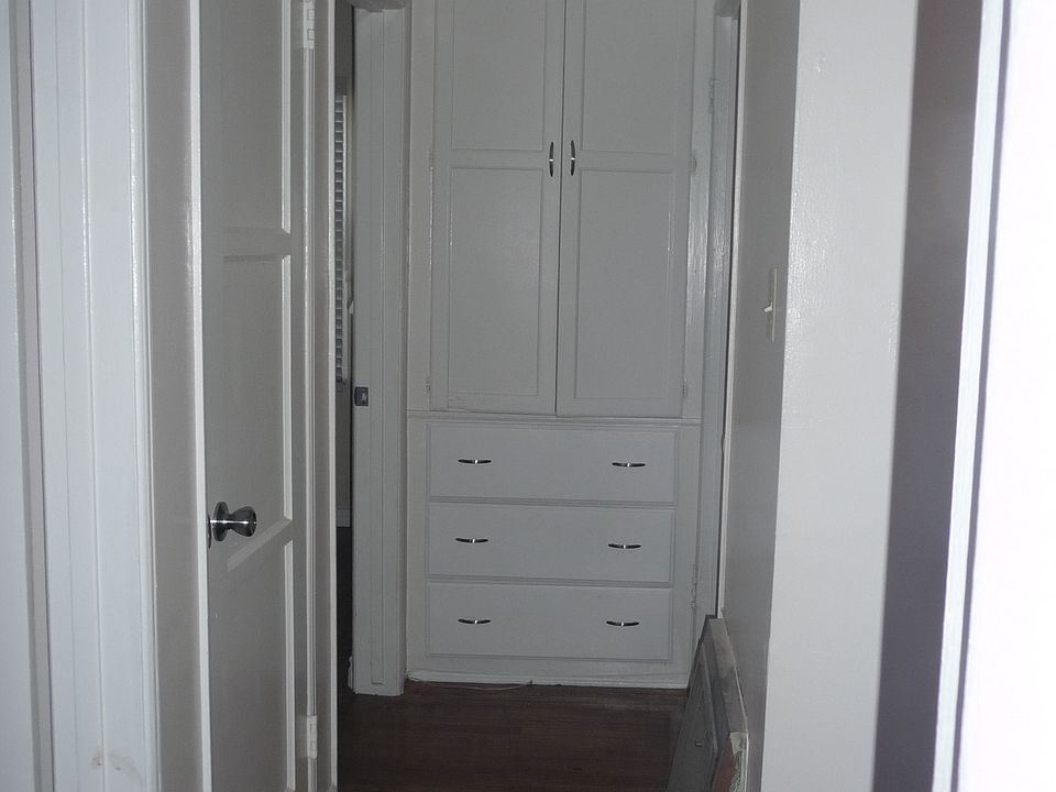 2nd image of 2532 E 220th St