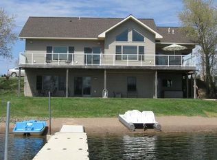 541 Crescent Rd, Center City, MN 55012