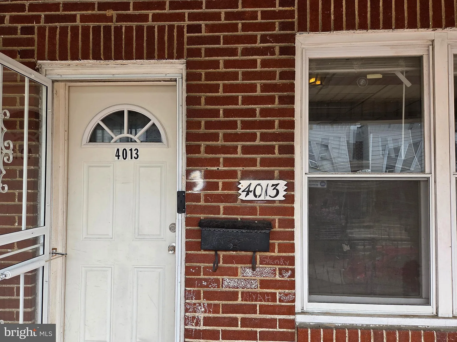 3 bed, 1086 sqft, $1,700 — Photo 2
