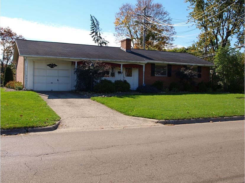 1st image of 889 Thomas Ln