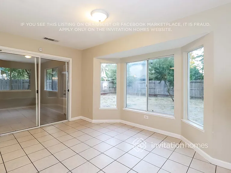 710 Jonquil Dr — Photo 7