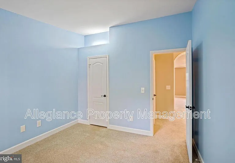 3915 Green Look Ct — Photo 24