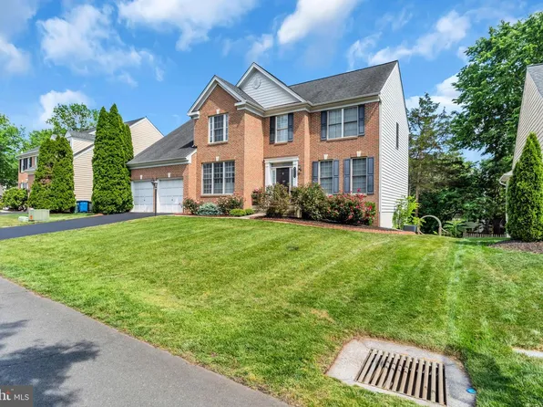 43553 Dempsey Ln, Chantilly, VA 20152