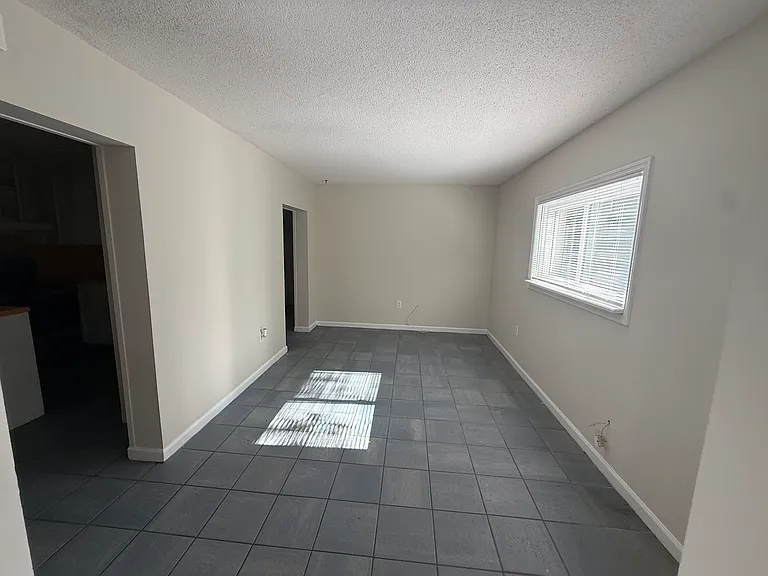 806 Palm Blvd #A — Photo 4