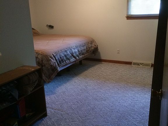 3rd image of 73 Stony Creek Dr