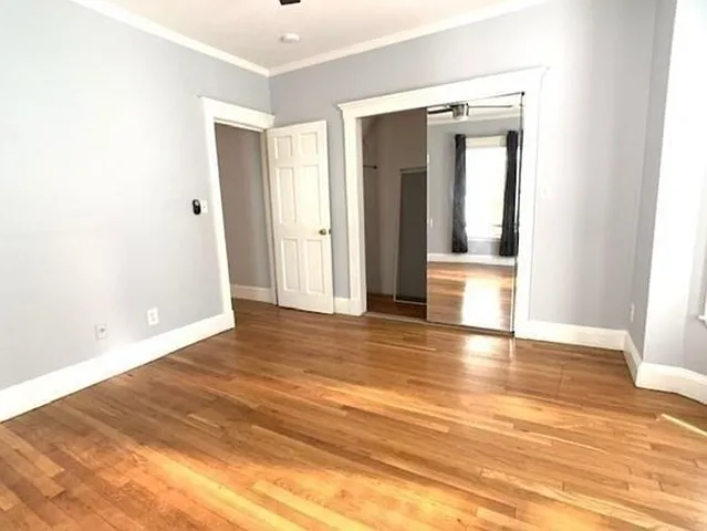 323 Bainbridge St #2 — Photo 4