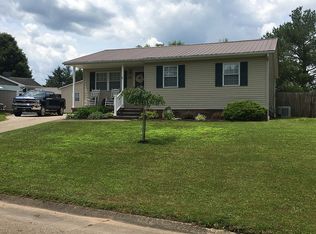 166 Cambridge Dr, Culloden, WV 25510