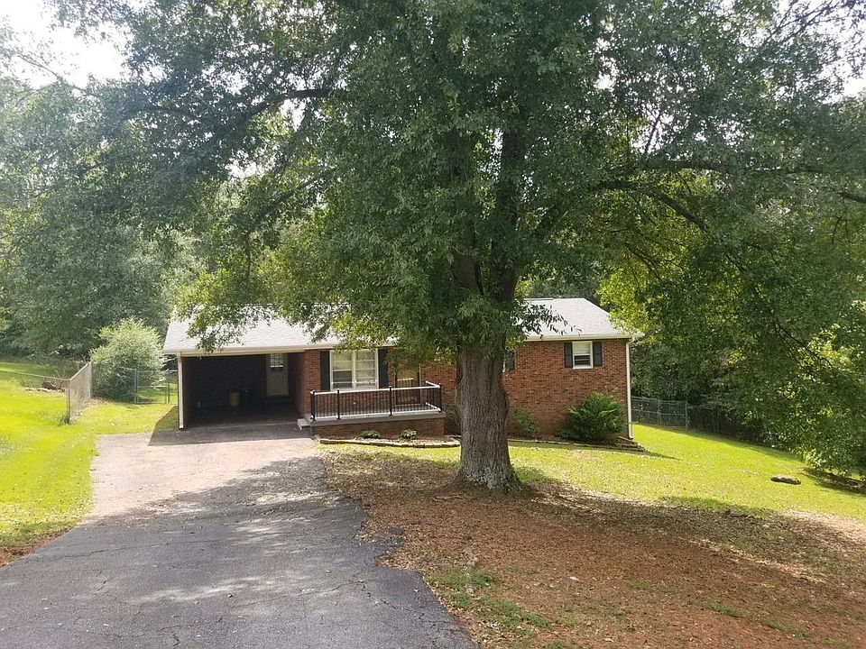 1st image of 161 Twin Creek Dr