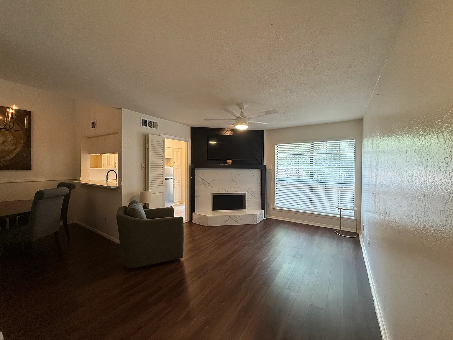 1 bed, 1.5 bath, 860 sqft, $1,500 — Photo 4