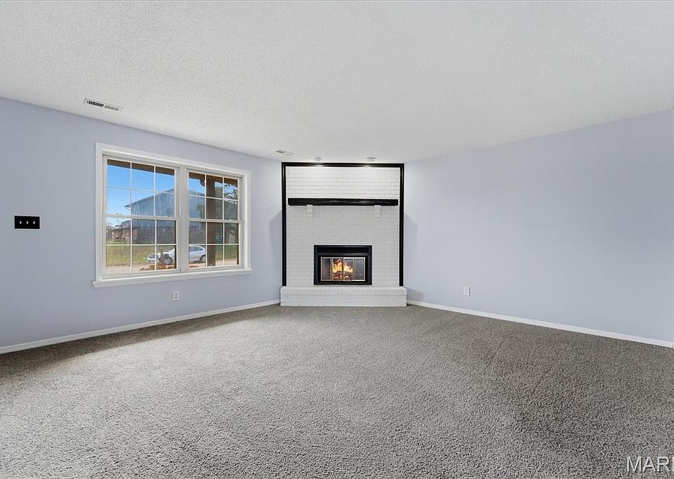 739 Oxen Dr, Belleville, IL 62221 | Zillow