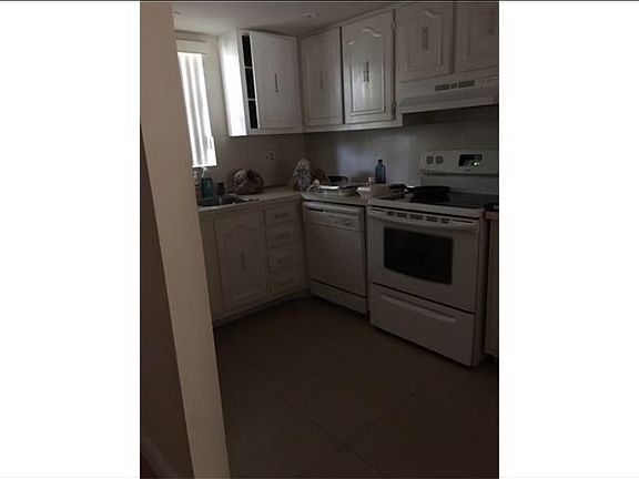 3rd image of 9367 Fontainebleau Blvd APT G202