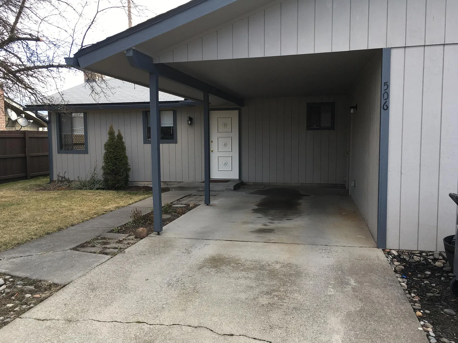 1 bed, 800 sqft, $1,300 — Photo 1