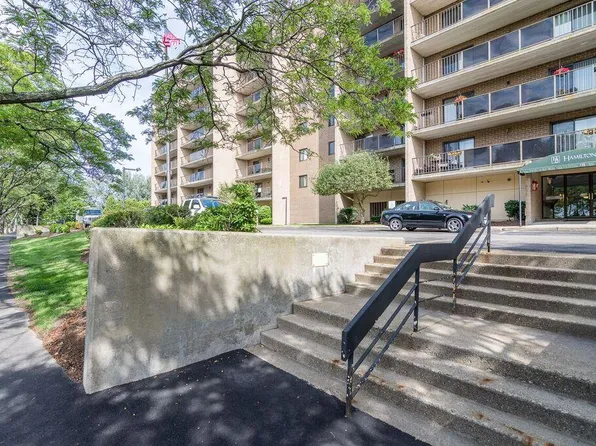 165 Quincy Shore Dr #74, Quincy, MA 02171