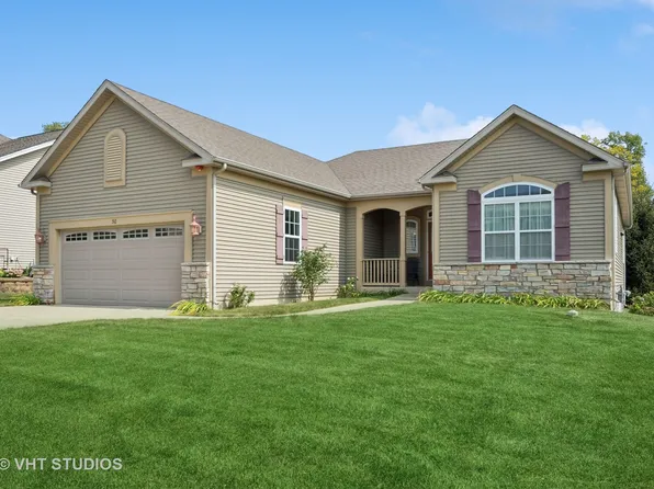 30 Linden Rd, Lake Zurich, IL 60047