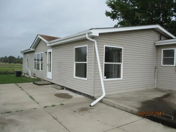 10098 Pole Rd, Grasston, MN 55030