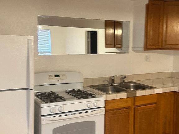 2nd image of 655 W 7th St