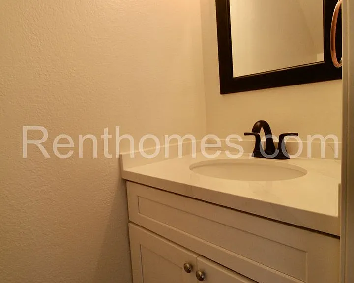7958 Mission Center Ct #E — Photo 10