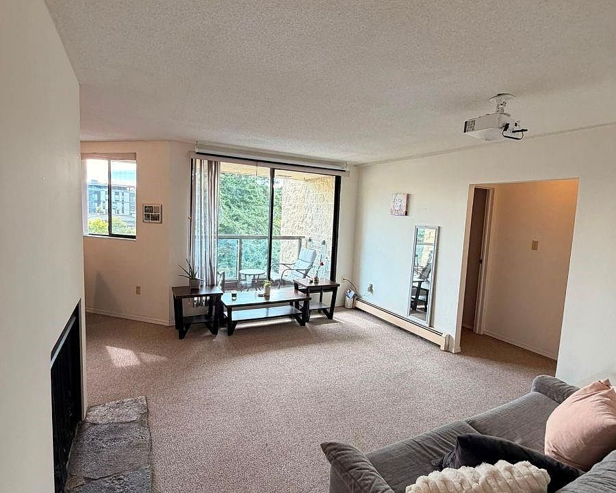 1st image of 1745 Leighton Rd #610
