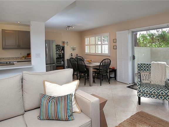 4th image of 1074 Miramonte Dr APT 1