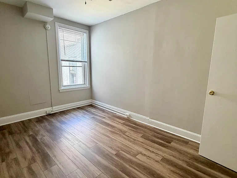 4047 Sansom St #H — Photo 8