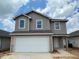 121 Mullins Dr, Rockdale, TX 76567