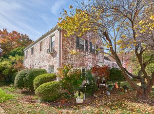 1445 Martha Custis Dr, Alexandria, VA 22302