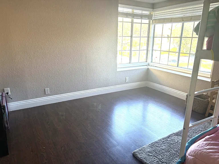 22 San Angelo — Photo 8