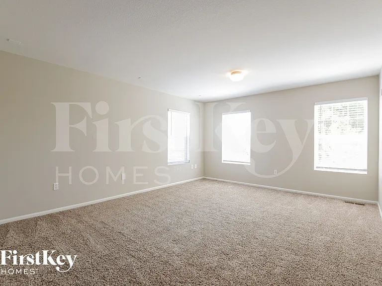 5592 Jebel Ct — Photo 14