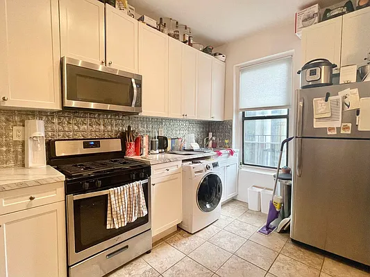 Rented by Century 21 Premier  | media 7