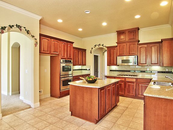4th image of 2720 Camero Dr