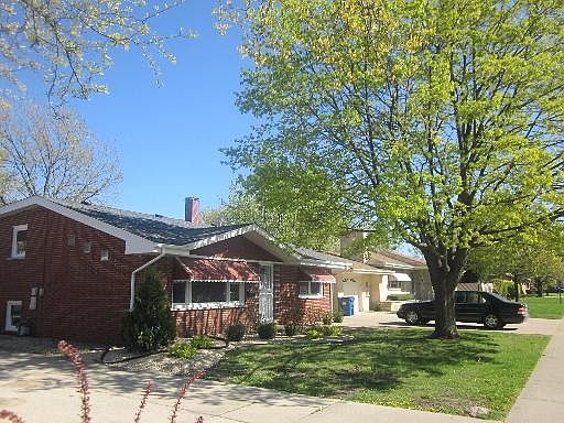 1st image of 16521 School St