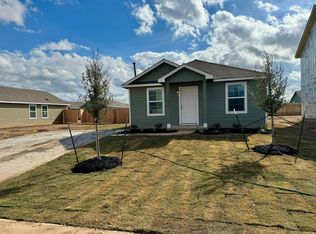 506 Sunray Dr, Lockhart, TX 78644