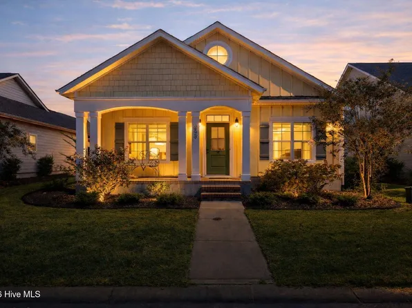 359 Hanover Lakes Drive, Wilmington, NC 28401