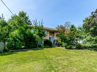272 Irving Ave, Deer Park, NY 11729