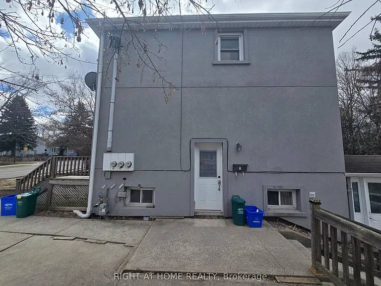 18 Ewing St #2 — Photo 1