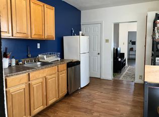 5926 N Beechwood St, Philadelphia, PA 19138