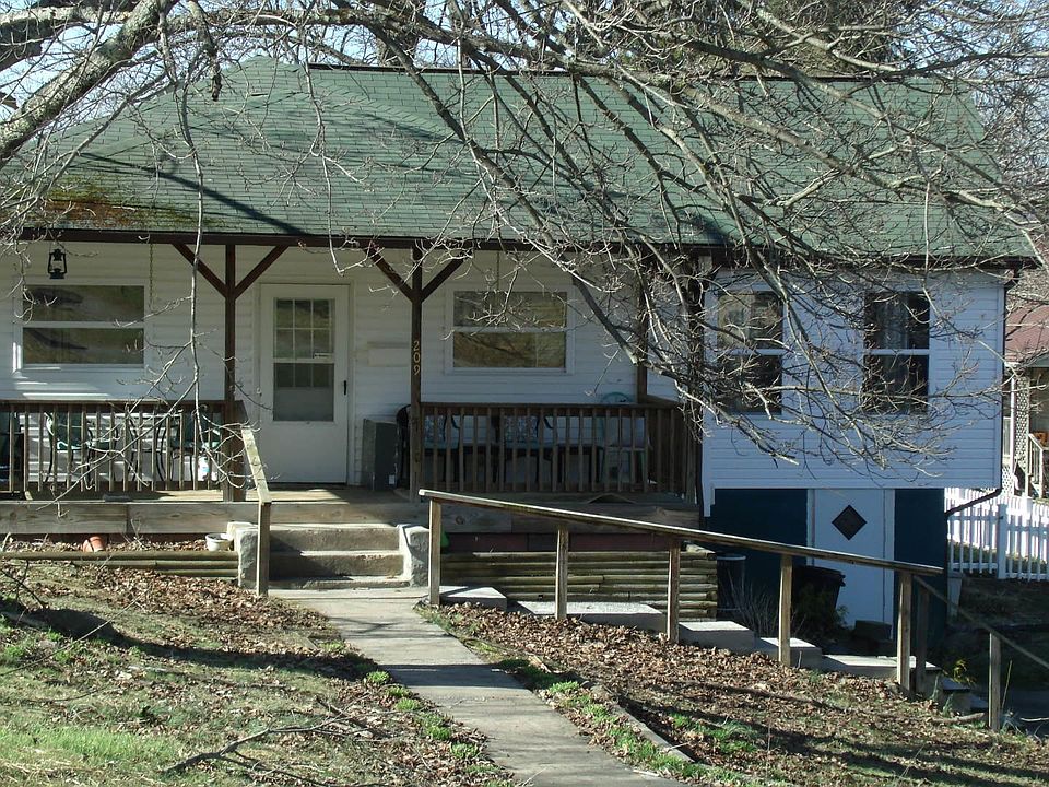 1st image of 209 Keller Ave