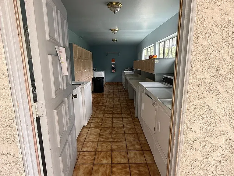 25930 Narbonne Ave #110 — Photo 4