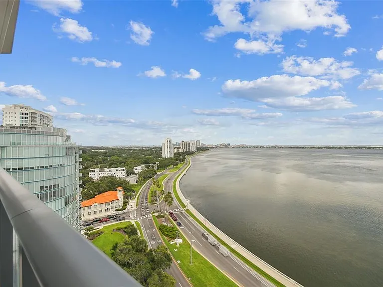 3101 Bayshore Blvd #1402 — Photo 40