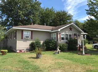 1013 E 6th St, Metropolis, IL 62960