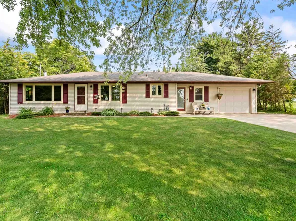 3126 Bay Settlement Rd, Green Bay, WI 54311