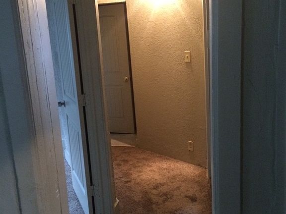 4th image of 831 W Genesee Ave