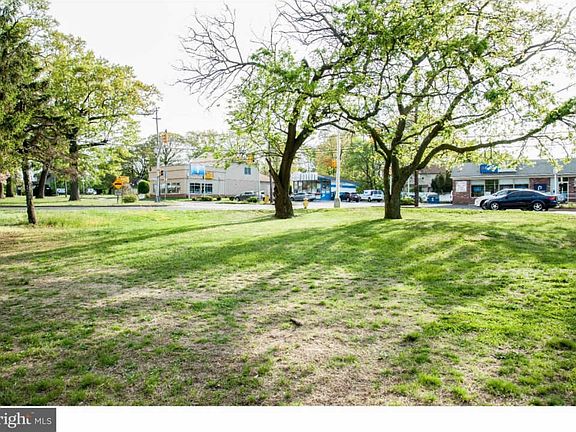 3rd image of 3602 New York Ave