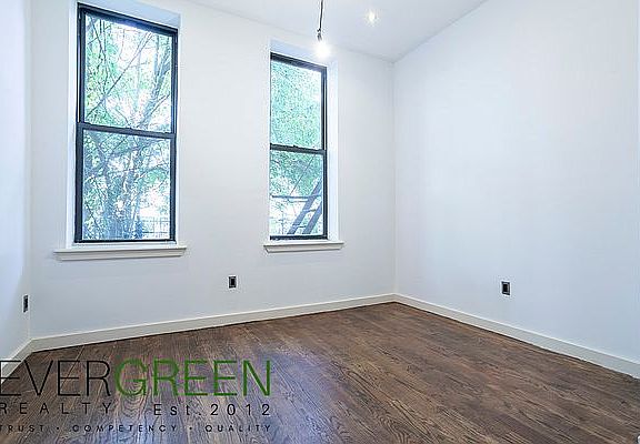 5th image of 743 Park Ave #2R
