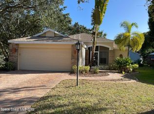 2401 Coral Ridge Cir, Melbourne, FL 32935