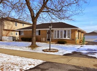 8111 Newland Ave, Burbank, IL 60459