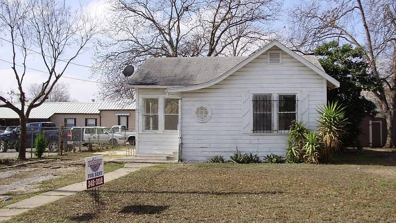 1st image of 725 Naylor St