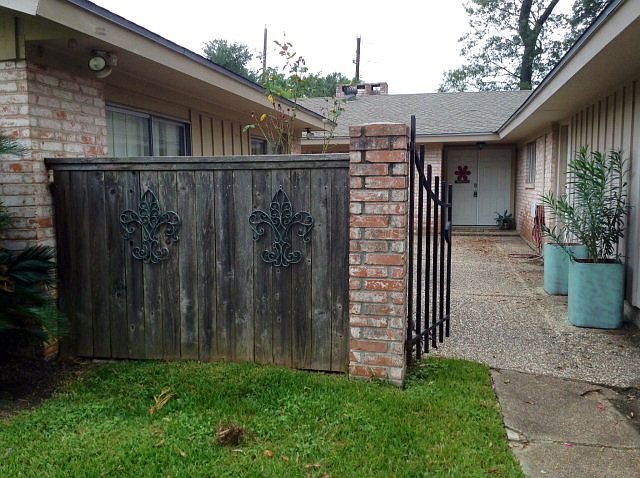 1st image of 6590 Daisy Dr