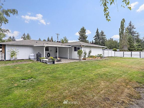 2nd image of 1110 151st St E